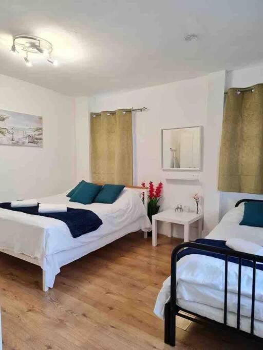 Апартаменты Nice Flat Near Central Лондон Экстерьер фото